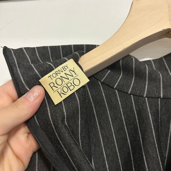 Torn by Ronny Kobo Sulan Mock Neck Crop Zipper Top Gray Pinstripe Long Sleeve - Picture 4 of 5